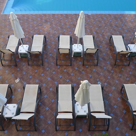 Theros Hotel Tavronitis Eksteriør billede